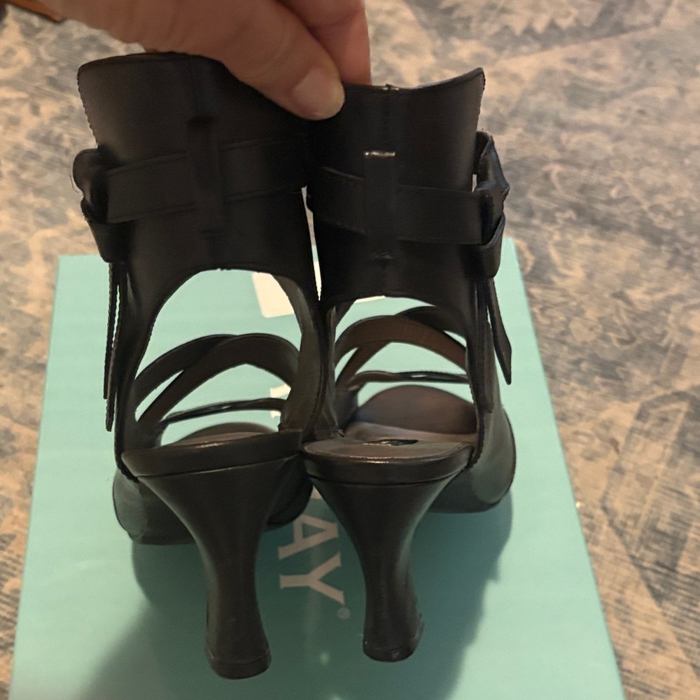 NWOT Array Black Strappy Heels - image 3